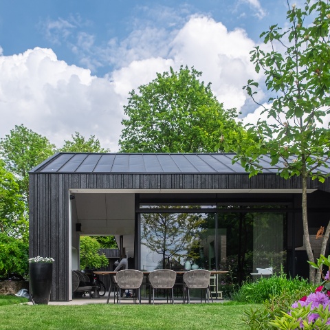 Tuinhuis zwart hout