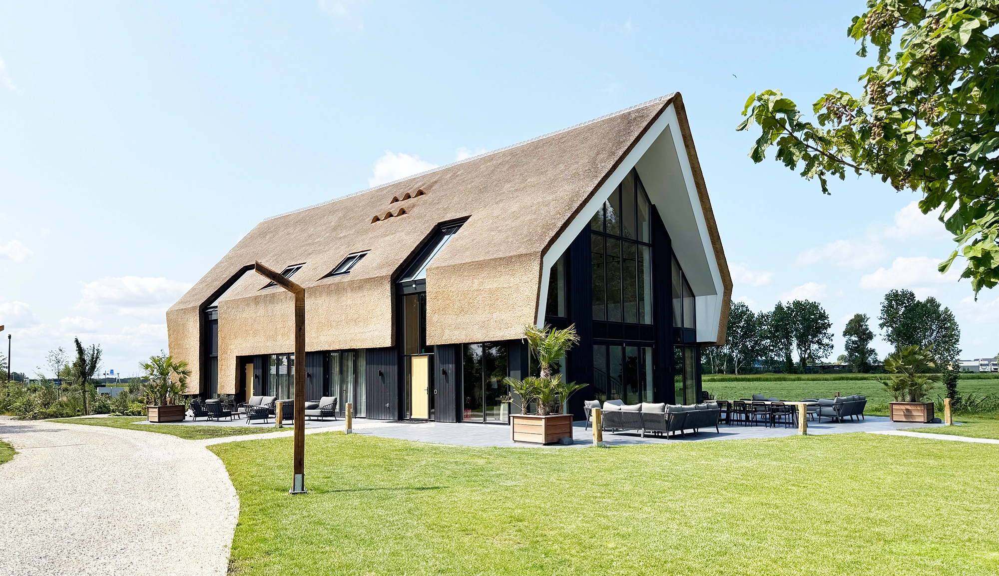 Blue Bricks – Biobased kantoor Het Landhuis