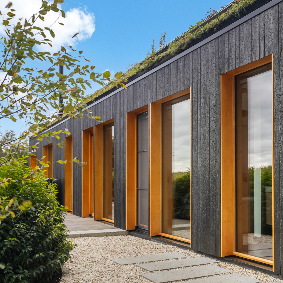 Schuurwoning zwart hout